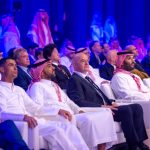 شگفتی‌ساز: رونالدو با لباس عربی در کنار بن سلمان، عکسی که همه را متحیر کرد!