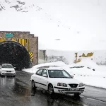 بارش برف و باران در مازندران/ جاده رویان مسدود شد!