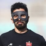 بازگشت امید عالیشاه به تمرینات پرسپولیس با محافظ صورت