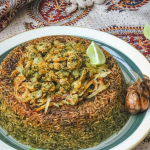 ته‌انداز مرغ با سس پستو؛ پلو مخلوط با طعم ویژه