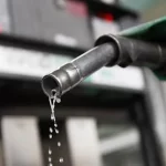 دولت هیچ قصدی برای تغییر قیمت بنزین سهمیه‌ای ندارد