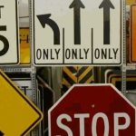 ۱۰ تابلوی راهنمایی و رانندگی گیج‌ کننده و توضیحات آن‌ها