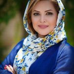 فیلمی از جشن تولد ۵۲ سالگی کمند امیر سلیمانی در یک کافه