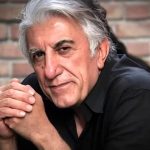 واکنش رضا کیانیان به خوابیدن پاکبان وسط کوچه پس از آتش بس + عکس