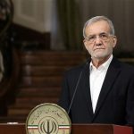 آمریکا با سلاح ما را به جان هم می‌اندازد/ ایران از مذاکره استقبال می‌کند