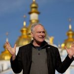 سناتور آمریکایی در پی محدودیت اختیارات جنگی ترامپ