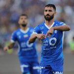 مهرداد محمدی قرمزپوش می‌شود