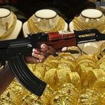 سرقت بیپروا از طلافروشی مشیریه؛ یک کیلو طلا ناپدید شد + فیلم سرقت بیپروا از طلافروشی مشیریه؛ یک کیلو طلا ناپدید شد + فیلم