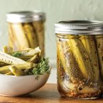 طرز تهیه ترشی بامیه+ نکات کپک نزدن