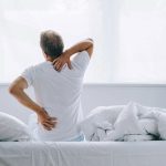 چرا کمردرد در ساعات اولیه صبح بیشتر از عصر است؟