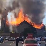 آتش‌سوزی کلیسای تاریخی کبک کانادا را در شوک فرو برد + فیلم