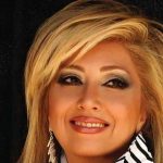 دسته گل لیلا فروهر در تهران + فیلم