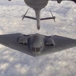 بمب افکن B-2 چند بمب حمل میکند و سرعت آن چقدر است؟ بمب افکن B-2 چند بمب حمل میکند و سرعت آن چقدر است؟