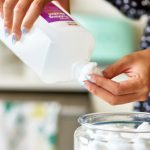 17 وسیله که نباید با الکل تمیز کنید 17 وسیله که نباید با الکل تمیز کنید