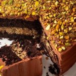 طرز تهیه کیک شکلات دبی؛ به روش اصیل با فوتوفن ها طرز تهیه کیک شکلات دبی؛ به روش اصیل با فوتوفن ها