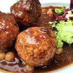 طرز تهیه کوفته آبغوره شیرازی؛ یک غذای محبوب برای مهمانیها طرز تهیه کوفته آبغوره شیرازی؛ یک غذای محبوب برای مهمانیها