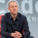 مغز متفکر اپل بازنشسته شد؛ آینده صاحب آیفون چه می‌شود؟