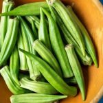 ترفندهای بلانچ و تمیز کردن بامیه برای خورشت بدون لیزی