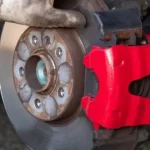 پیستون کالیپر ترمز در خودرو چیست و آیا تعداد پیستون بیشتر، ترمز قوی‌تر می‌سازد؟