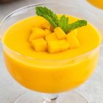 طرز تهیه پودینگ انبه با چند مواد ساده و در کمتر از 30 دقیقه