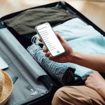 ۱۳ ابزار سنتی سفر که اکنون گوشی هوشمند جای آن‌ها را پر کرده است