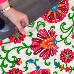 آشنایی با پارچه لینن سوزن دوزی؛ سبک، طبیعی و مناسب تابستان • مجله تصویر زندگی