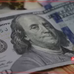 رشد قیمت دلار ادامه دارد؟ / نبض دلار در دست ریسک‌های سیاسی است! – تجارت نیوز