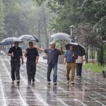 بارش شدید باران در این شهر ایران وسط تابستان/ فیلم