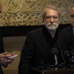 واکنش جالب علی لاریجانی به قطع برق در بیروت / فیلم