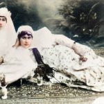 عکس سنگ قبر دختر ناصرالدین شاه در بهشت زهرای تهران