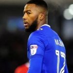 فیلم جنجالی مهاجم استقلال از سیگار کشیدن