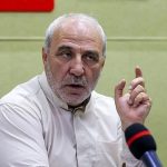 نسبت به عملکرد تیم دیپلماسی و وزیر خارجه مقابل سه کشور اروپایی نقد جدی داریم