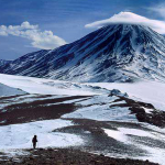 بارش برف در قله دماوند در چله تابستان! + فیلم