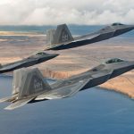 گشت‌زنی جنگنده‌های آمریکا در آسمان آلاسکا + فیلم