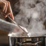 دلایل ته گرفتن سوپ و راه‌های جلوگیری از آن