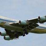 ایر فورس وان، هواپیمای رئیس‌جمهور آمریکا چقدر می‌تواند در آسمان بماند؟