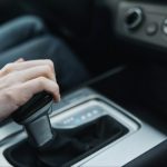 اشتباهات رایج رانندگان خودروهای اتوماتیک؛ توصیه‌های تخصصی برای افزایش دوام