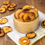 طرز تهیه چیپس آلو+ نکات و روشهای مختلف طرز تهیه چیپس آلو+ نکات و روشهای مختلف