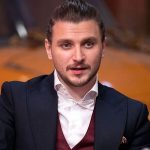 جشن تولد ۲۸ سالگی دارا حیایی در کنار مادر و مادربزرگش + عکس جدید