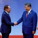 دست ندادن همسر نخست‌وزیر مالزی به رئیس جمهور چین جنجالی شد/ فیلم