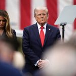 علامت سکته در چهره ترامپ / عکس