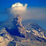 تصاویر آخرالزمانی از لحظه فوران آتشفشان شیولوچ در کامچاتکا روسیه + فیلم