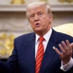 لحظه بازدید ترامپ از گارد سلطنتی انگلیس/ فیلم