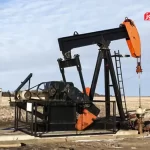 مازاد عرضه و کمبود تقاضا؛ عوامل اصلی افت قیمت نفت در نیمه نخست هفته / تنش‌های سیاسی صعود موقت قیمت نفت را رقم زدند