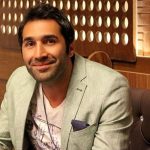 خاطره عجیب هادی کاظمی از پیشنهاد بی‌شرمانه یک پیرمرد به او در دوران سربازی + فیلم