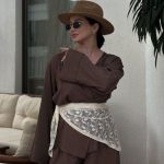 چطور اسکارف را دور کمر ببندیم؟ ترند داغ این روزها