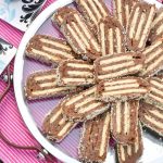 دسر خرما با بیسکوئیت پتی بور؛ مقوی برای بچه مدرسه‌ای ها