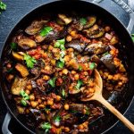 خوراک مراکشی با بادمجان و نخود درست کنید خوراک مراکشی با بادمجان و نخود درست کنید