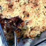 طرز تهیه کرامبل شکلاتی گلابی؛ ساده و خوشمزه طرز تهیه کرامبل شکلاتی گلابی؛ ساده و خوشمزه