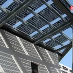 آینده انرژی خورشیدی؛ پنل‌های نقره‌ای که در نمای ساختمان محو می‌شوند